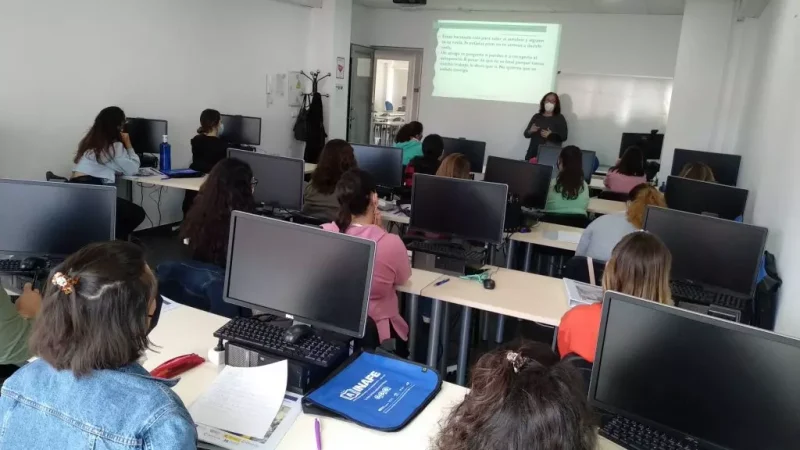 ¡Preparación de Oposiciones en Huelva! Encuentra la mejor academia para Oposiciones con clases presenciales.