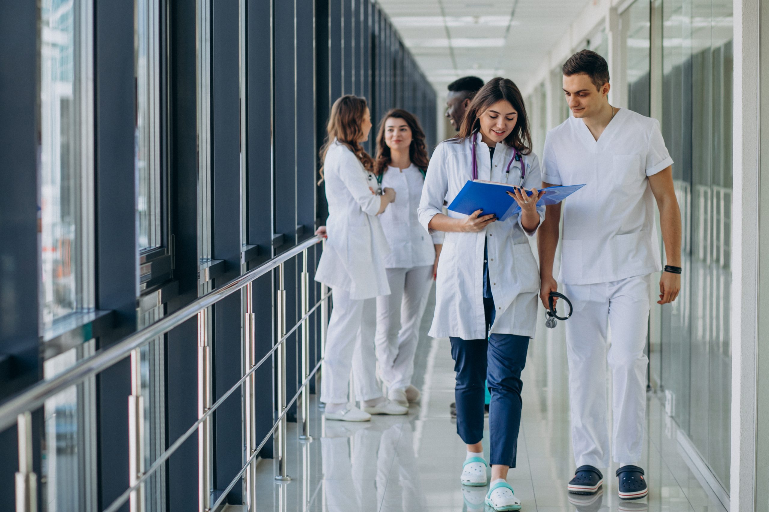 Oferta de Empleo Público en la Sanidad Andaluza: Oportunidades y Desafíos para Profesionales de la Salud